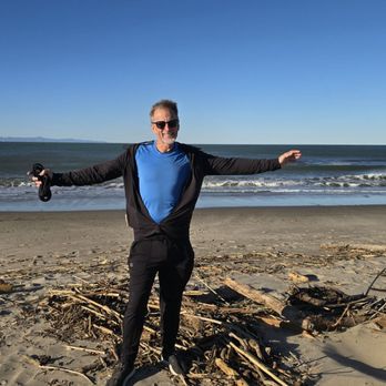Juiceswell - Rockstarbruski on Ventura beach - Juice Bars & Smoothies Near Me - Ventura, California