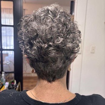 Culture Curl Studio - After! Bold and sassy. - Hair Salons Near Me - Wailuku, Hawaii Culture Curl Studio - After! Bold and sassy. - Hair Salons Near Me - Wailuku, Hawaii