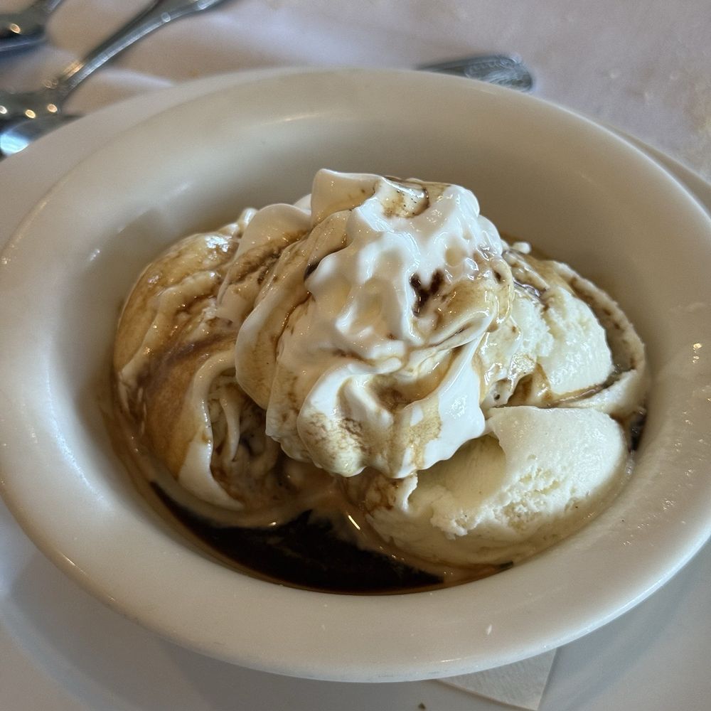 Mezza Luna Restaurant - affogato - Italian Near Me - Half Moon Bay, California Mezza Luna Restaurant - affogato - Italian Near Me - Half Moon Bay, California