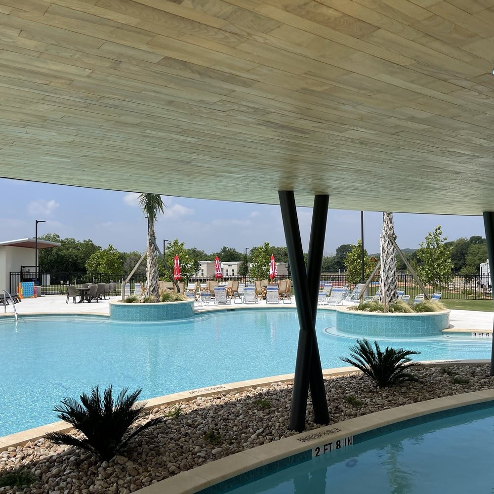 Camp Landa Resort - Pool with swim up bar - RV Parks Near Me - New Braunfels, Texas Camp Landa Resort - Pool with swim up bar - RV Parks Near Me - New Braunfels, Texas