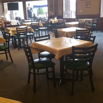 Quincy's Bar and Grille - Seating Area - American Near Me - Gaithersburg, Maryland Quincy's Bar and Grille - Seating Area - American Near Me - Gaithersburg, Maryland