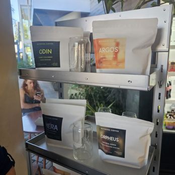 Enroute Coffee and Tea House - Coffee & Tea Near Me - Goodyear, Arizona