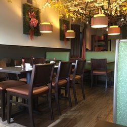 Posh Sushi Express - Like the decor