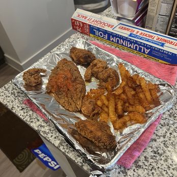 Love’s Cajun Cuisine - Seafood Near Me - Houston, Texas