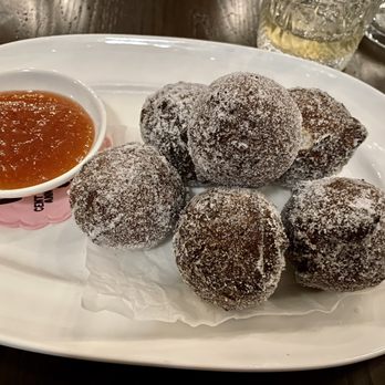 bar Vetti - Dessert for our anniversary! - Italian Near Me - Louisville, Kentucky bar Vetti - Dessert for our anniversary! - Italian Near Me - Louisville, Kentucky