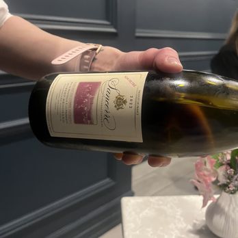 Huso - Wine Bars Near Me - New York, New York