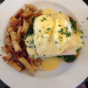 Kula Bistro - Mahi Benedict - Italian Near Me - Kula, Hawaii Kula Bistro - Mahi Benedict - Italian Near Me - Kula, Hawaii