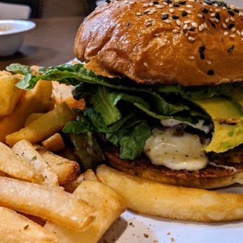 Pacific Cafe - California Burger ($9+) - HUGE - Breakfast & Brunch Near Me - Oxnard, California