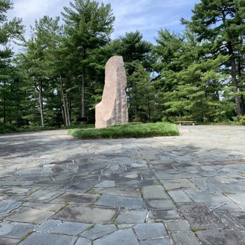 Lyndon Baines Johnson Memorial Grove - Parks Near Me - Arlington, Virginia