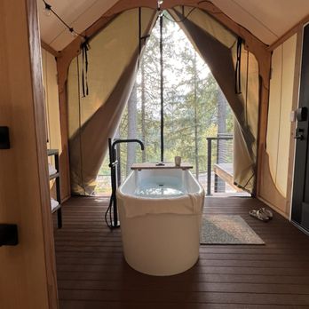 Skamania Lodge - Glamping bathroom - tub with view - Hotels Near Me - Stevenson, Washington