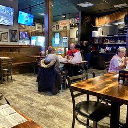 Winking Lizard Tavern - Winking Lizard Mayfield Heights, Ohio