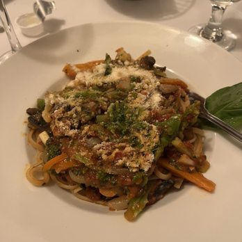 Trattoria Trestevere - Linguine primavera - Italian Near Me - Montreal, Quebec Trattoria Trestevere - Linguine primavera - Italian Near Me - Montreal, Quebec