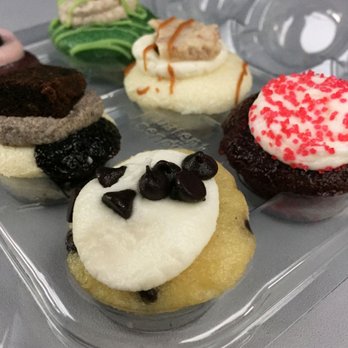Baked by Melissa - 6-pack of mini cupcakes - Bakeries Near Me - Jamaica, New York Baked by Melissa - 6-pack of mini cupcakes - Bakeries Near Me - Jamaica, New York