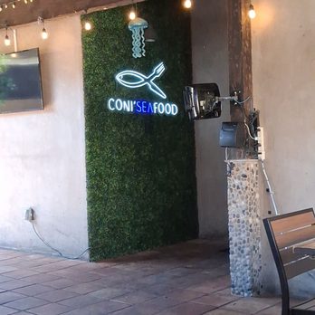 ConiSeafood - Patio vuew looking towards main back entrance - Mexican Near Me - Inglewood, California