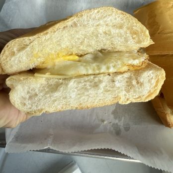 Harbor Cafe 90 - Pan con huevo y queso - Latin American Near Me - Tavernier, Florida Harbor Cafe 90 - Pan con huevo y queso - Latin American Near Me - Tavernier, Florida