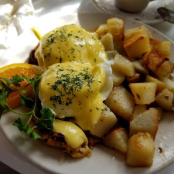Tre Kronor - crab cake Benedict - Breakfast & Brunch Near Me - Chicago, Illinois Tre Kronor - crab cake Benedict - Breakfast & Brunch Near Me - Chicago, Illinois