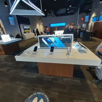 Spectrum - Phone Choices and Demonstrations - Internet Service Providers Near Me - Inglewood, California Spectrum - Phone Choices and Demonstrations - Internet Service Providers Near Me - Inglewood, California