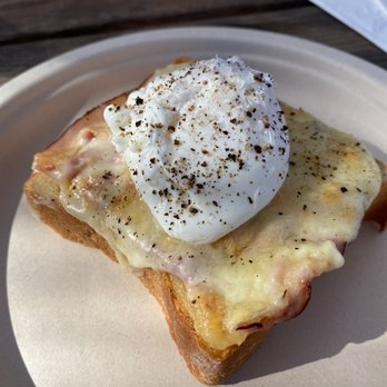 Queenstage Coffee House - Breakfast toast - Coffee & Tea Near Me - Encinitas, California
