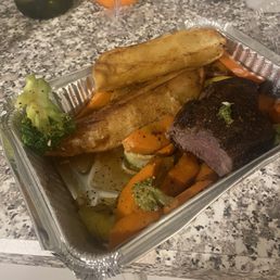 They forgot the Vesuvio sauce, that's just water from the grey ass steak there, WAY overcooked it (asked for medium rare) They forgot the Vesuvio sauce, that's just water from the grey ass steak there, WAY overcooked it (asked for medium rare)
