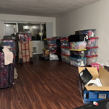 KWIK Moving - The moving was very fast and done timely - Movers Near Me - Marina Del Rey, California KWIK Moving - The moving was very fast and done timely - Movers Near Me - Marina Del Rey, California