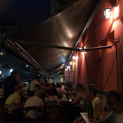 Mesas na rua