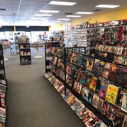 Comic City - Inside