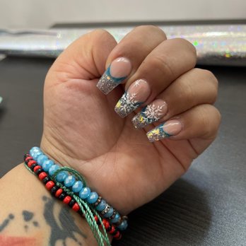 Inails - Nail Salons Near Me - Los Angeles, California