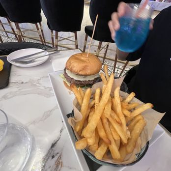 Sugar Factory - Giant burgers! I bet you can't finish it in one sitting. - American Near Me - Honolulu, Hawaii Sugar Factory - Giant burgers! I bet you can't finish it in one sitting. - American Near Me - Honolulu, Hawaii
