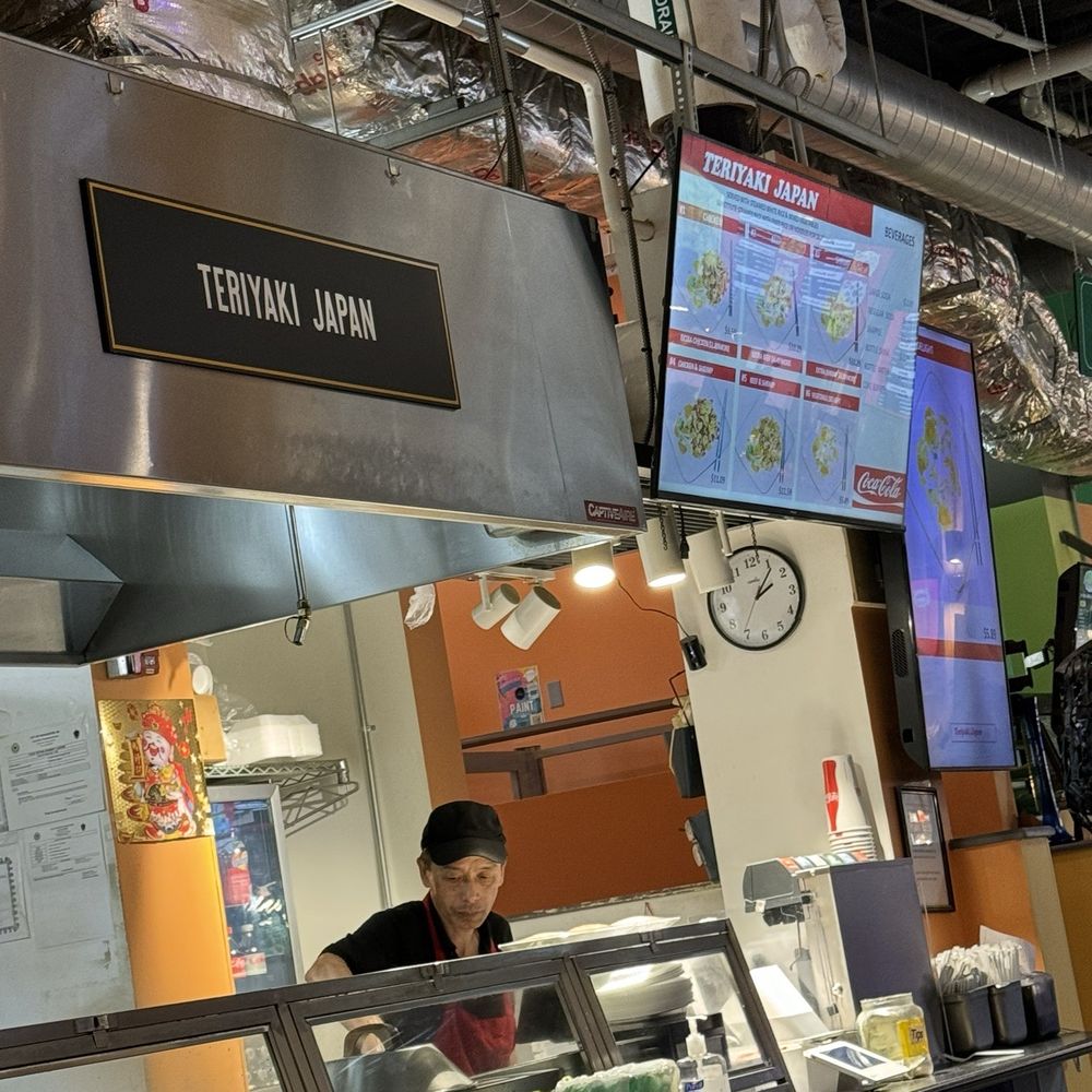 Worcester Public Market - Had some teriyaki chicken here with noodles. Cooked fresh right in front of you! - Food Court Near Me - Worcester, Massachusetts Worcester Public Market - Had some teriyaki chicken here with noodles. Cooked fresh right in front of you! - Food Court Near Me - Worcester, Massachusetts