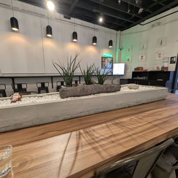 Guzzu Bento-ya - Communal dining table - Japanese Near Me - Los Angeles, California