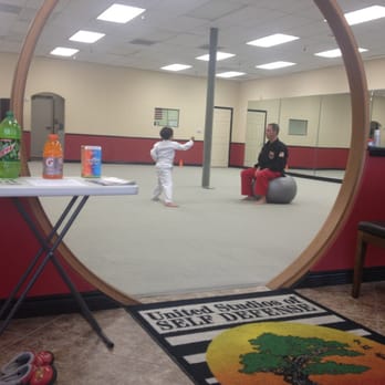 USSD Oceanside - Master T in private lesson - Martial Arts Near Me - Oceanside, California