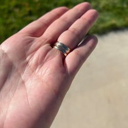 Fast-Fix Jewelry and Watch Repairs - Sandy - No sign of repair! Shiny, clean and better than it was when I bought it