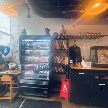 Nighthawk's Kitchen - Burgers Near Me - Freeport, Maine