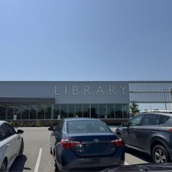 Mid-Continent Public Library - Lee's Summit Branch - Outside