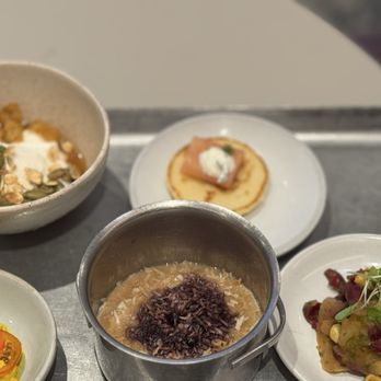 Capital One Lounge - Breakfast - Airport Lounges Near Me - Dulles, Virginia