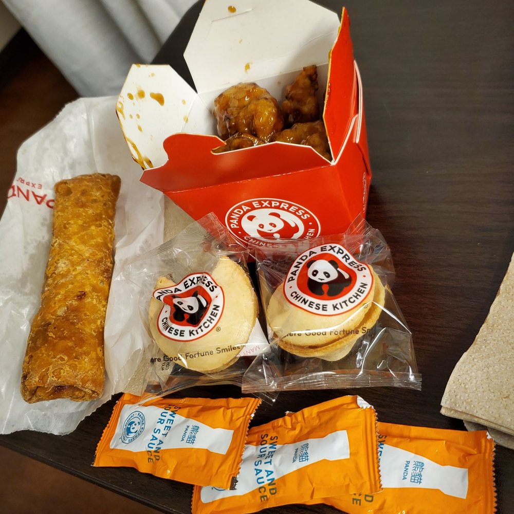 Orange Chicken w/Pork Eggroll, delicious snack! The eggroll was crisp and pretty meaty. Comes with Fortune Cookies & Sweet/Sour packets. Orange Chicken w/Pork Eggroll, delicious snack! The eggroll was crisp and pretty meaty. Comes with Fortune Cookies & Sweet/Sour packets.