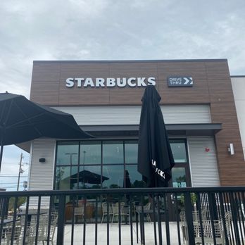 Starbucks - Front of store - Coffee & Tea Near Me - Reisterstown, Maryland