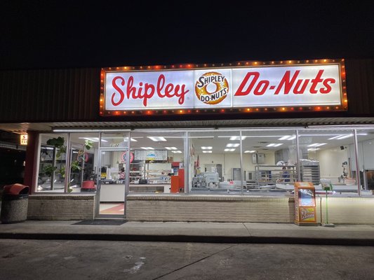 Shipley Do-Nuts by null