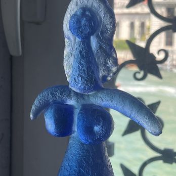 Peggy Guggenheim Collection - Glass sculpture - Museums Near Me - Venezia, VE
