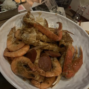 Claw Daddy's - Head On Shrimp and Snow Crab Legs came with potatoes and corn I added sausage - Cajun/Creole Near Me - New York, New York