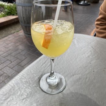 Noah's Bar & Bistro - Mamosa - New American Near Me - Morgan Hill, California
