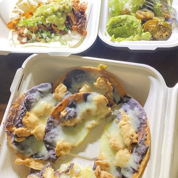 Curra’s Hyde Park - Nachos Especiales, al pastor Taco a la carte - Mexican Near Me - Austin, Texas