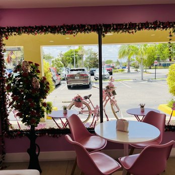 Sweet Sensation - Inside - Desserts Near Me - Deerfield Beach, Florida
