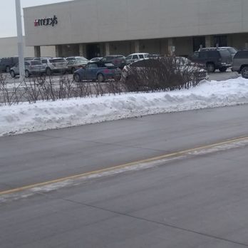 AMC Mayfair Mall 18 - Cinema Near Me - Wauwatosa, Wisconsin AMC Mayfair Mall 18 - Cinema Near Me - Wauwatosa, Wisconsin