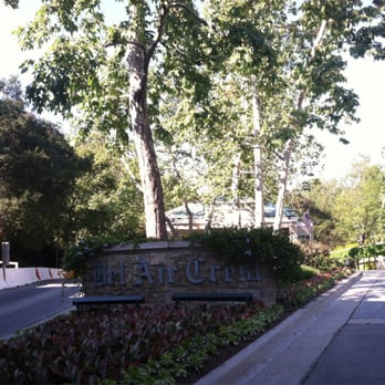 Bel Air Crest - Entrance - Property Management Near Me - Los Angeles, California Bel Air Crest - Entrance - Property Management Near Me - Los Angeles, California