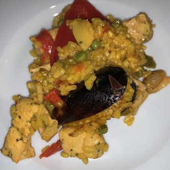 Xixón Spanish Restaurant - PAELLA DE MARISCOS CON BOGAVANTE - Spanish Near Me - Miami, Florida Xixón Spanish Restaurant - PAELLA DE MARISCOS CON BOGAVANTE - Spanish Near Me - Miami, Florida