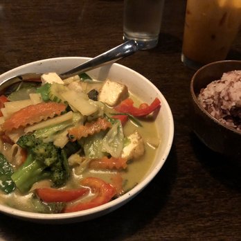 Sun and Moon - Yellow Curry - Thai Near Me - San Francisco, California