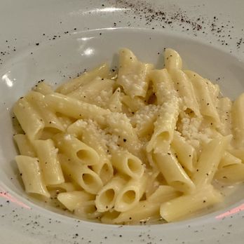 Noi Due Trattoria - Spaghetti Cacio e Pepe (glutton free) - Italian Near Me - Agoura Hills, California Noi Due Trattoria - Spaghetti Cacio e Pepe (glutton free) - Italian Near Me - Agoura Hills, California