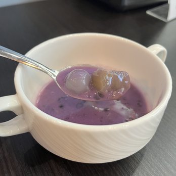 Pistahan - First time trying Ginataang Bilo-bilo - dessert of coconut milk with sweet potato, taro, yams, jack fruit, saba banana and tapioca pearls - Filipino Near Me - San Leandro, California Pistahan - First time trying Ginataang Bilo-bilo - dessert of coconut milk with sweet potato, taro, yams, jack fruit, saba banana and tapioca pearls - Filipino Near Me - San Leandro, California