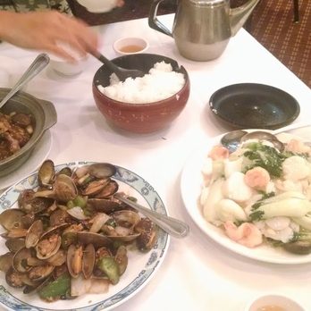 Great Eastern Restaurant - cold clams, average noodles, only the oyster claypot was ok - Dim Sum Near Me - San Francisco, California Great Eastern Restaurant - cold clams, average noodles, only the oyster claypot was ok - Dim Sum Near Me - San Francisco, California